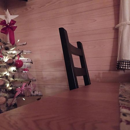 Vodenica Vrelo Chalets Vrelo Koreničko Rom bilde
