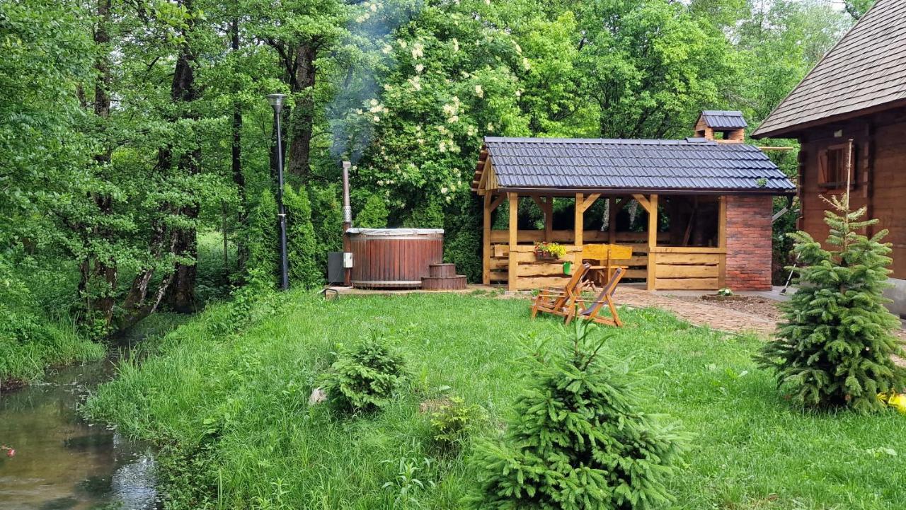 Vodenica Vrelo Chalets Vrelo Koreničko Rom bilde