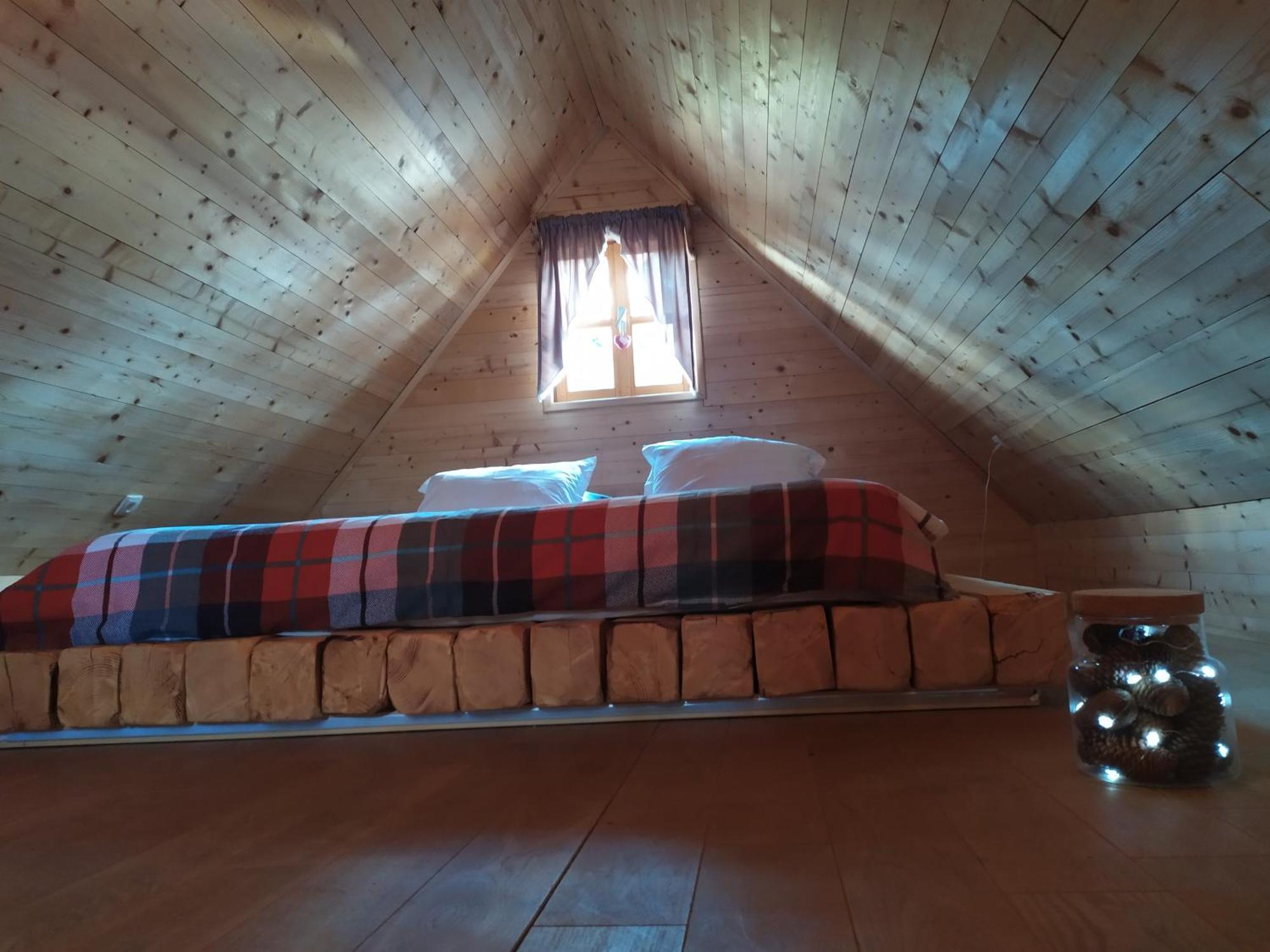 Vodenica Vrelo Chalets Vrelo Koreničko Rom bilde