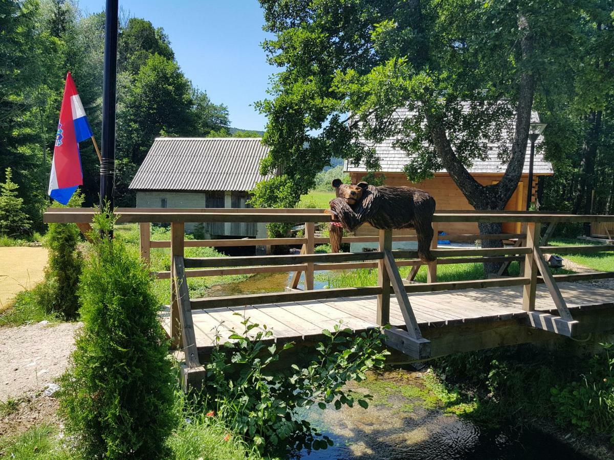 Vodenica Vrelo Chalets Vrelo Koreničko Eksteriør bilde